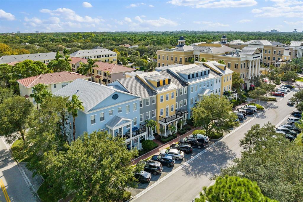 425 Greenwich Circle Unit: 205