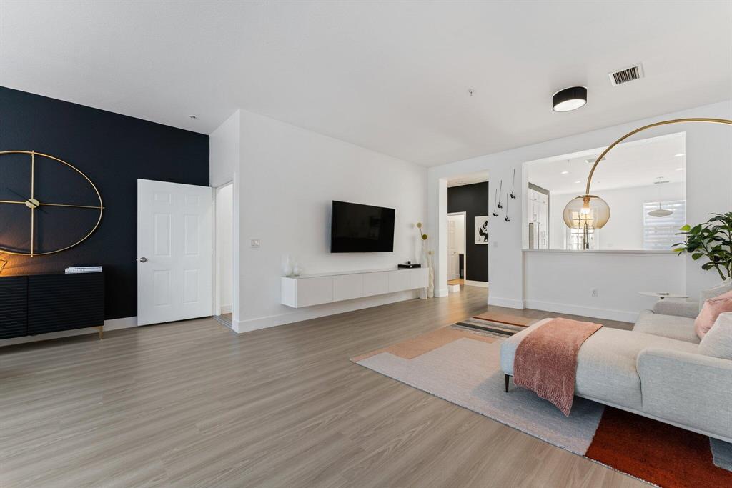 425 Greenwich Circle Unit: 205