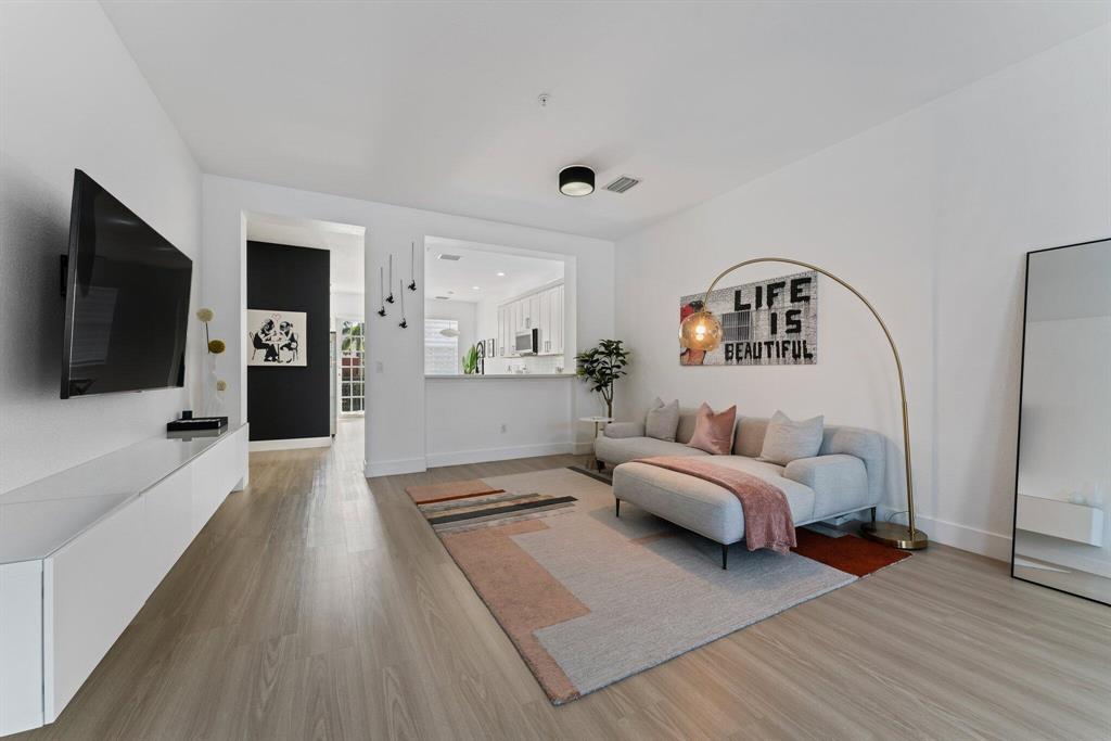 425 Greenwich Circle Unit: 205