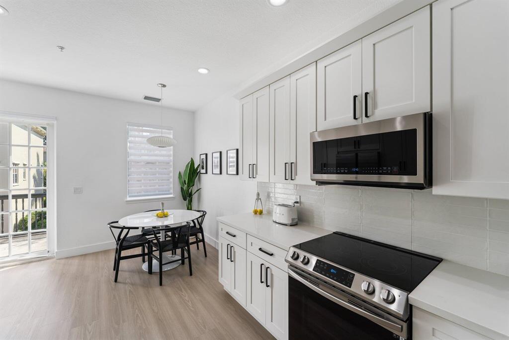425 Greenwich Circle Unit: 205