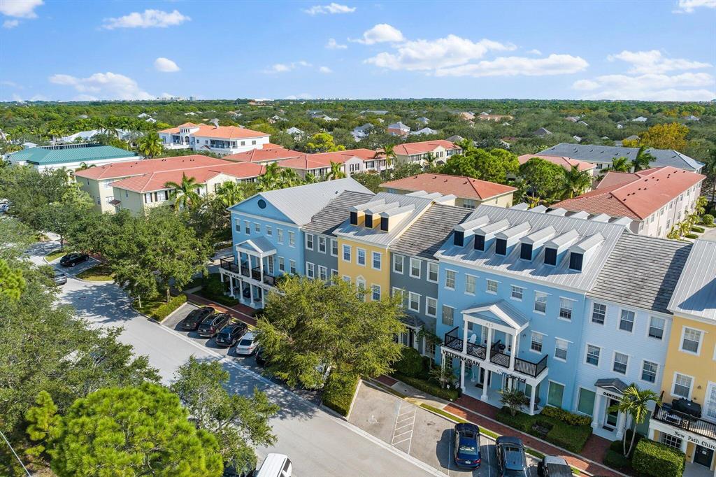 425 Greenwich Circle Unit: 205