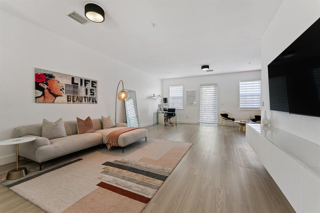 425 Greenwich Circle Unit: 205