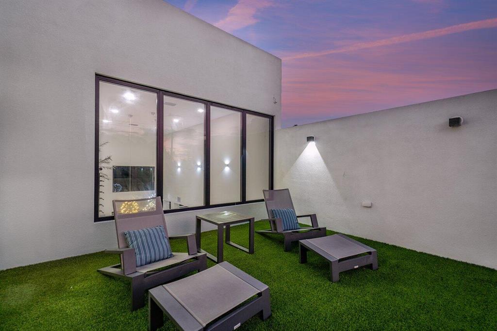 1505 NE 16th Terrace