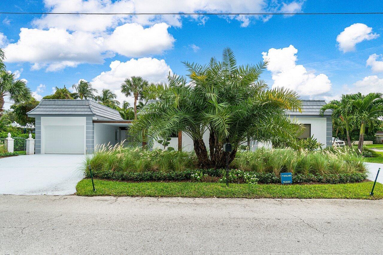 700 NE 4th Street