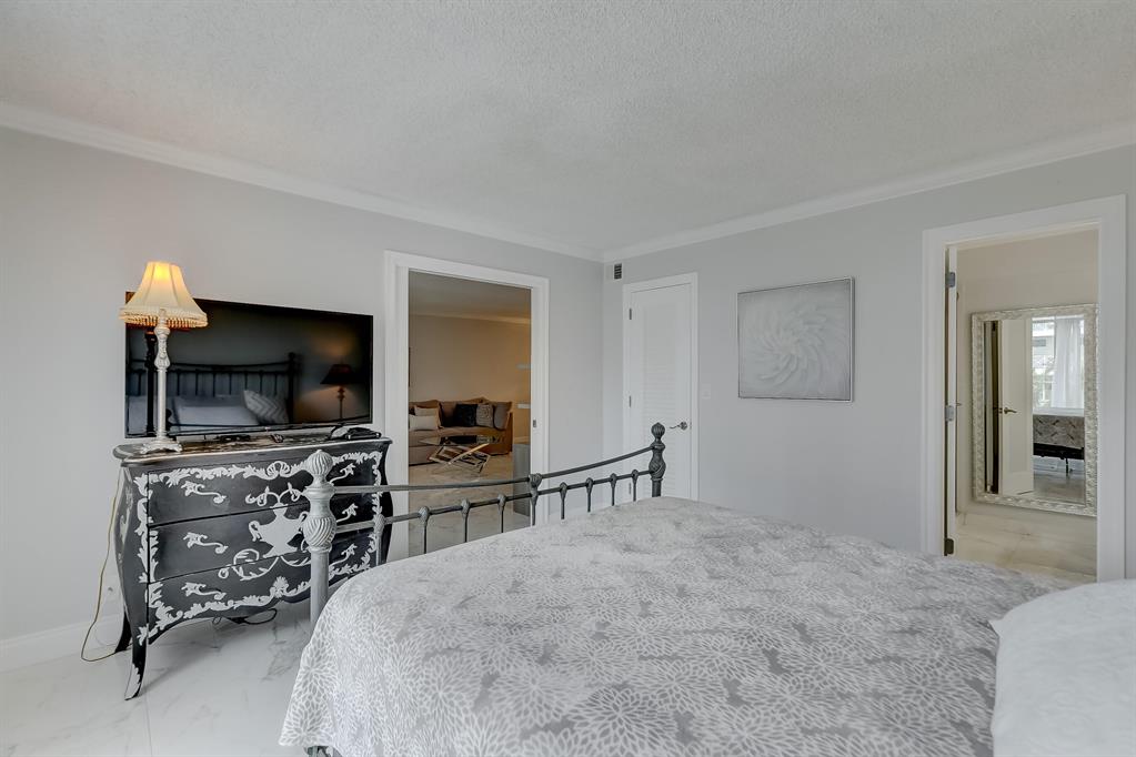 3114 S Ocean Boulevard Unit: 405