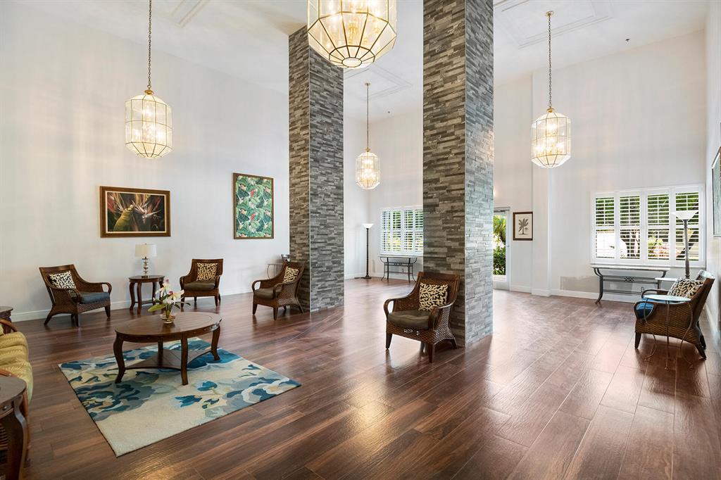 1505 N Riverside Drive Unit: 405