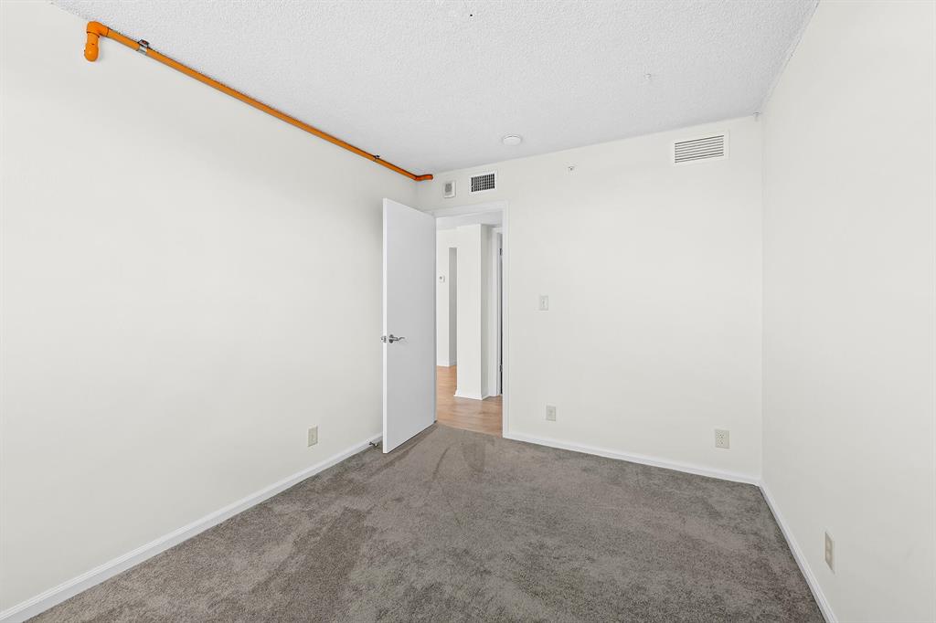 1505 N Riverside Drive Unit: 405