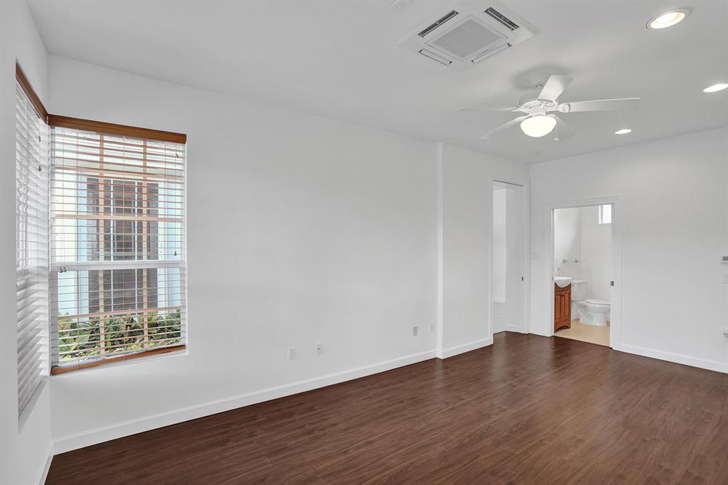 5760 NW 42nd Court
