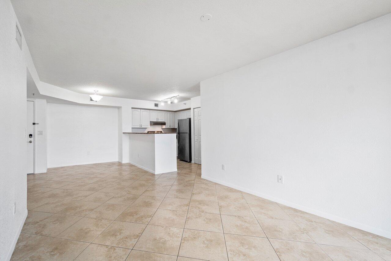 167 Yacht Club Way Unit: 204