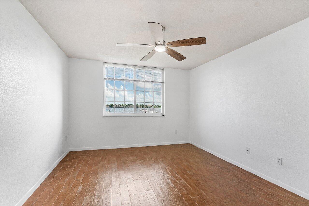 167 Yacht Club Way Unit: 204