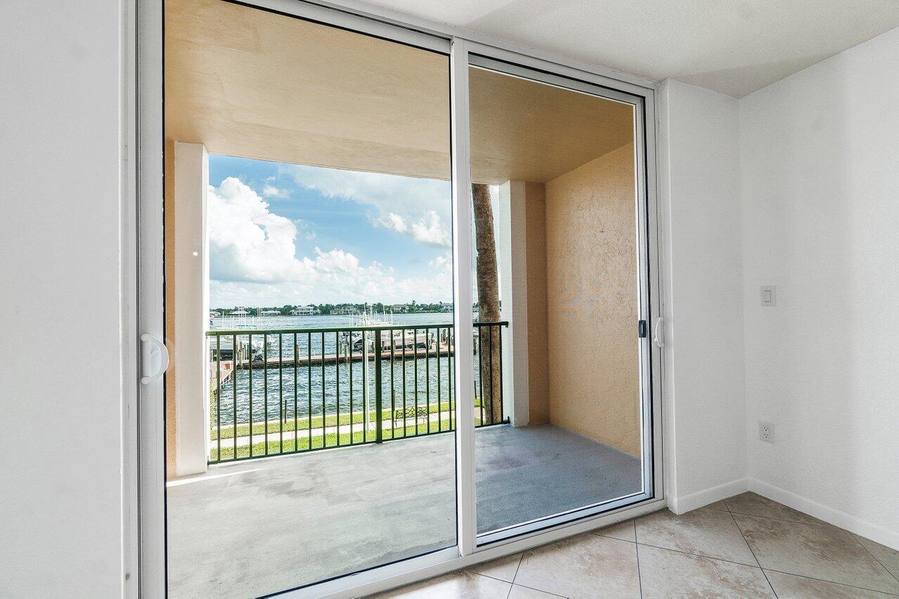 167 Yacht Club Way Unit: 204