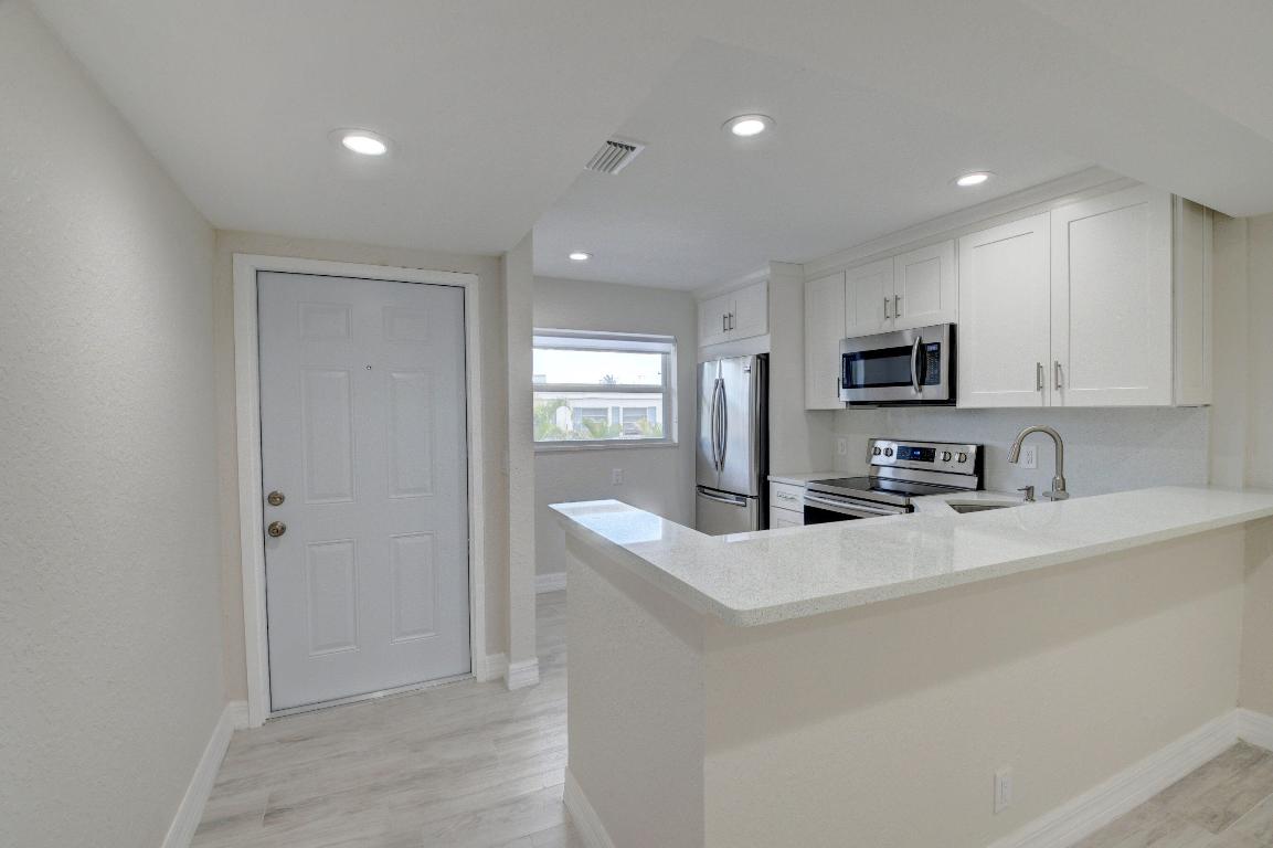 398 W Camino Real, Boca Raton