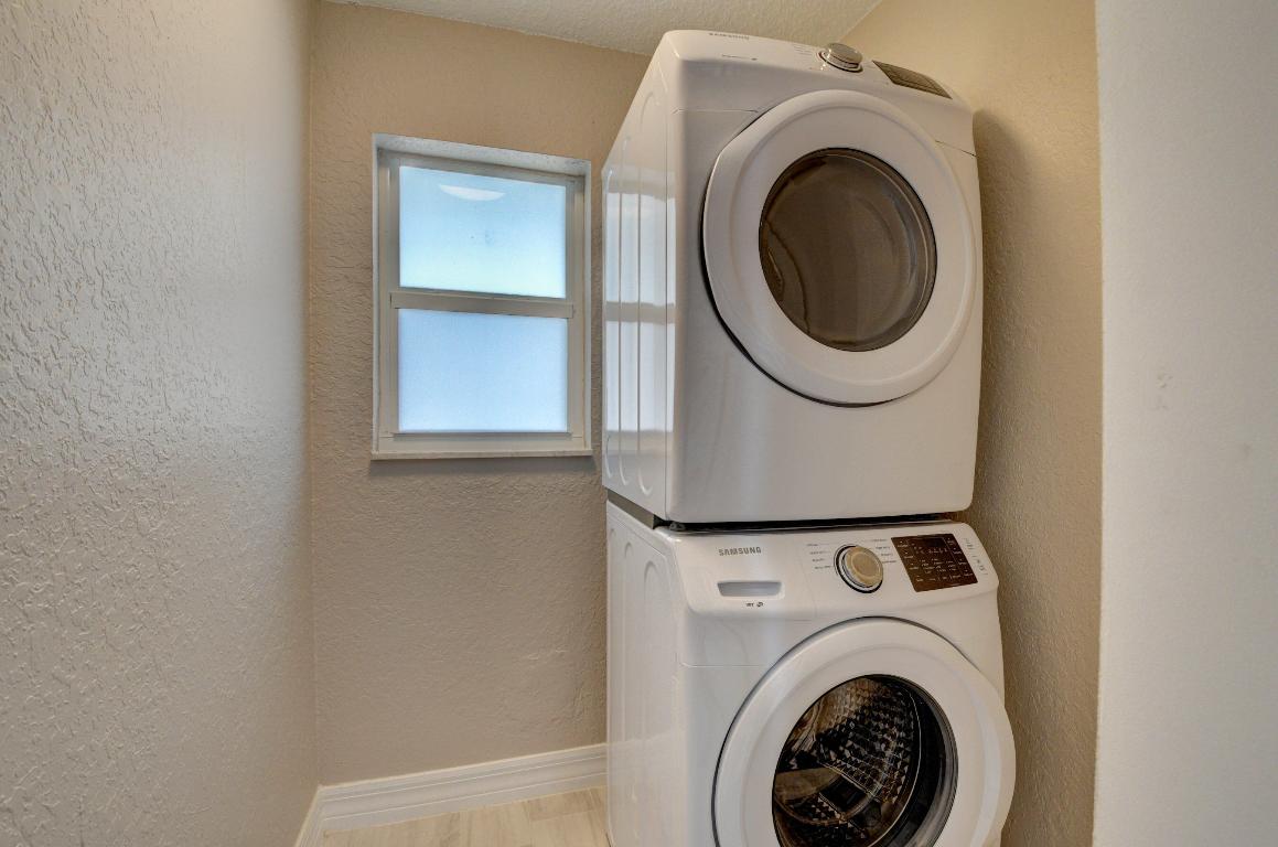 398 W Camino Real, Boca Raton