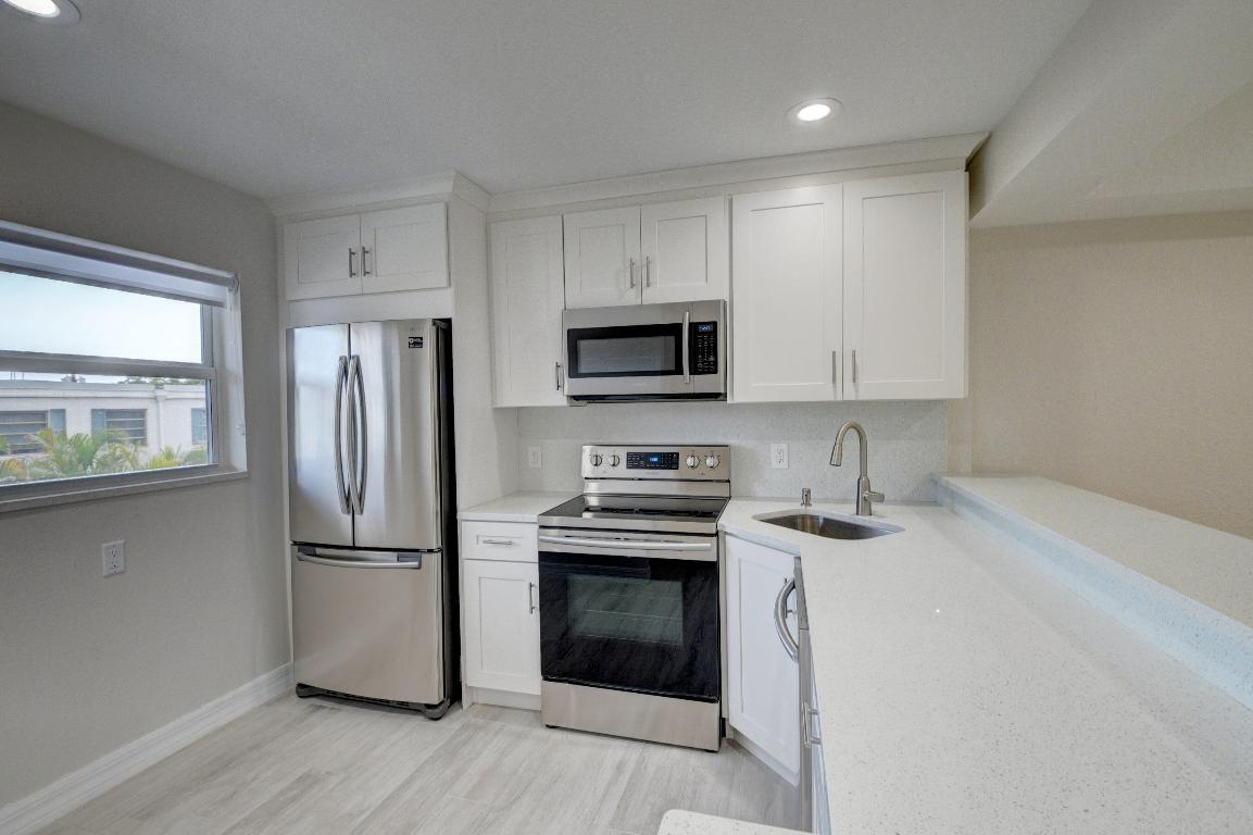 398 W Camino Real, Boca Raton