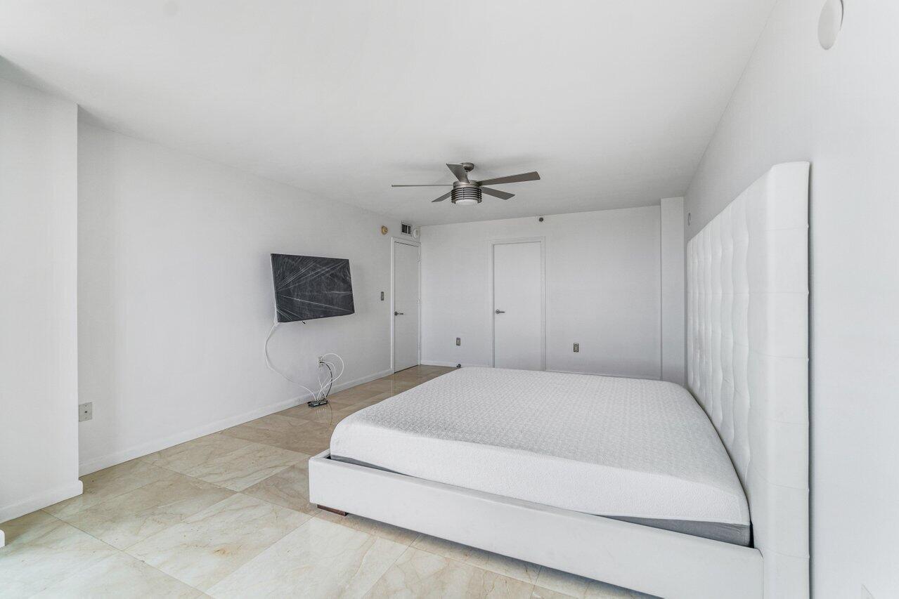 3912 S Ocean Boulevard Unit: Ph 10