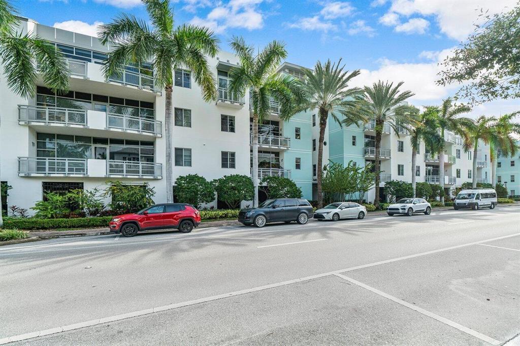335 SE 6th Avenue Unit: 211