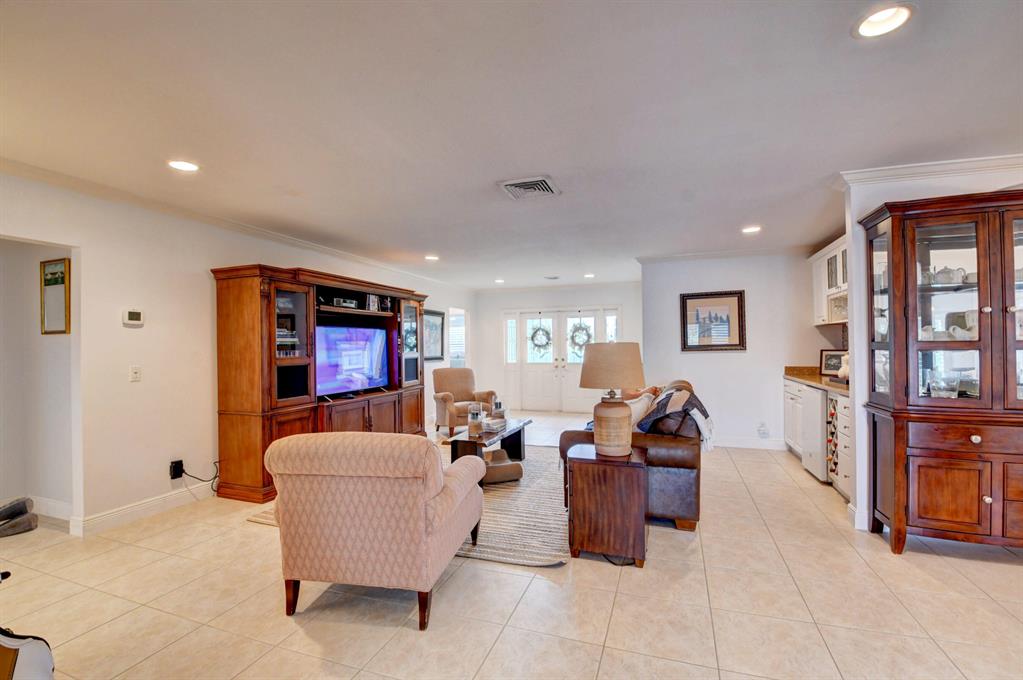 19 Holly Drive