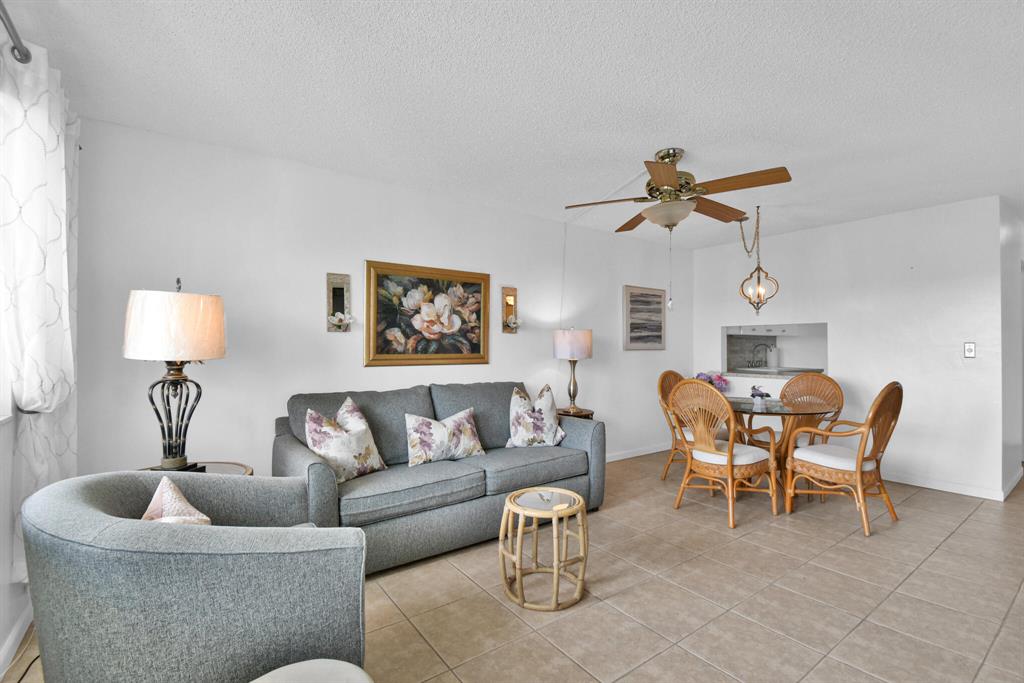 2811 S Garden Drive Unit: 306