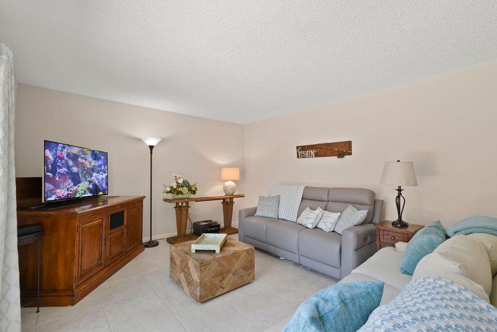 3900 County Line Road Unit: 22a