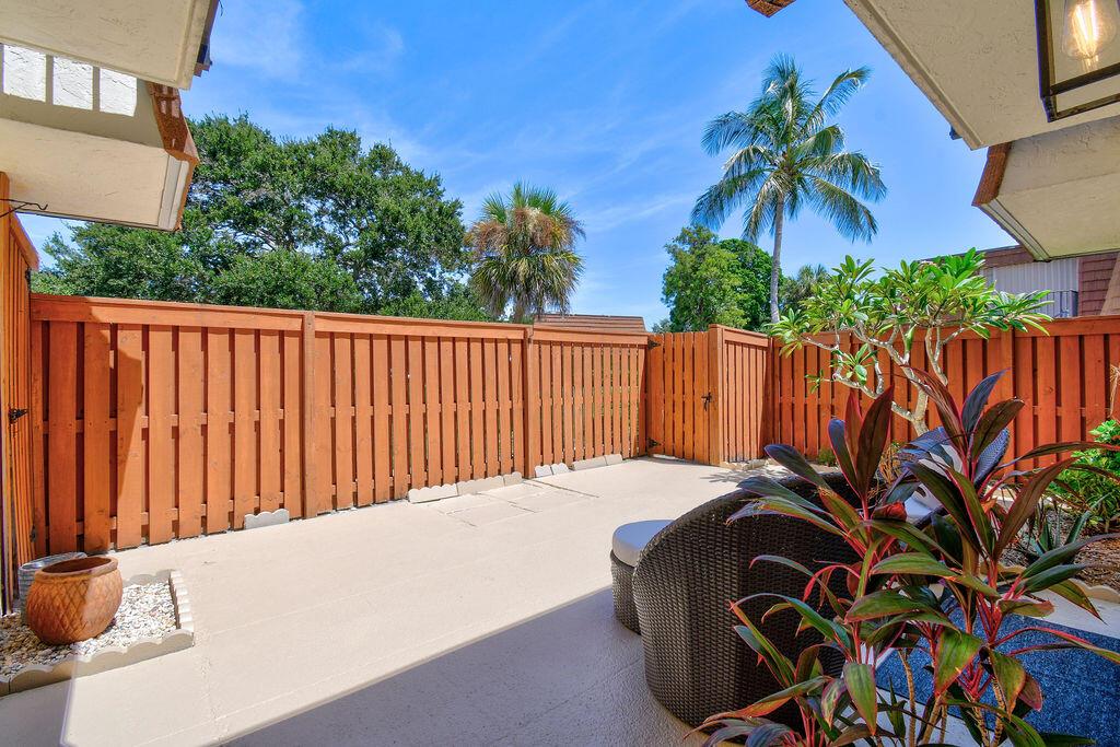 3900 County Line Road Unit: 22a