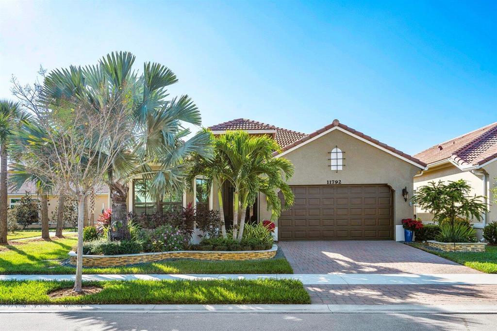 11792 Leon Circle N