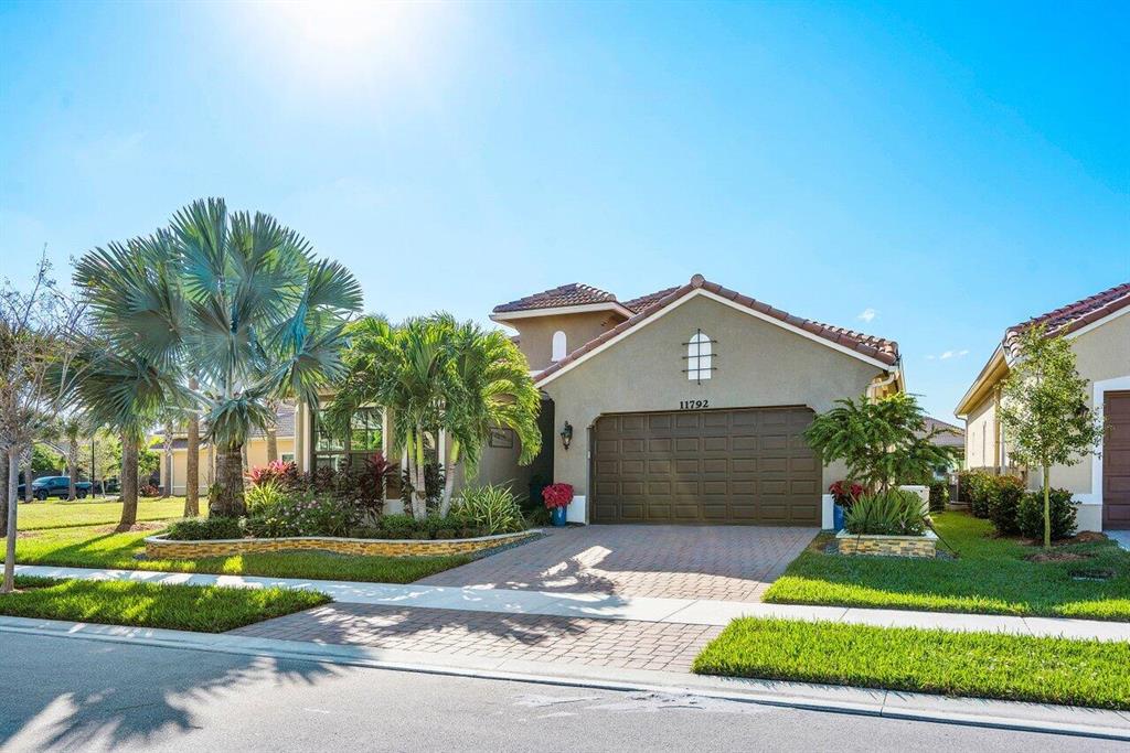 11792 Leon Circle N
