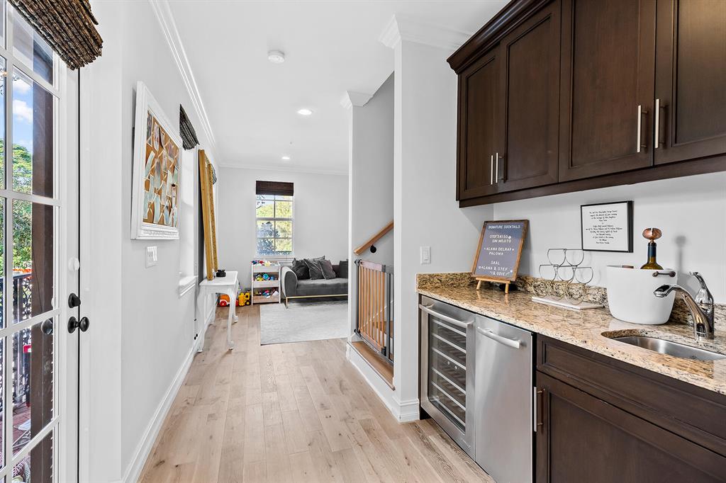 135 N Cannery Row Circle