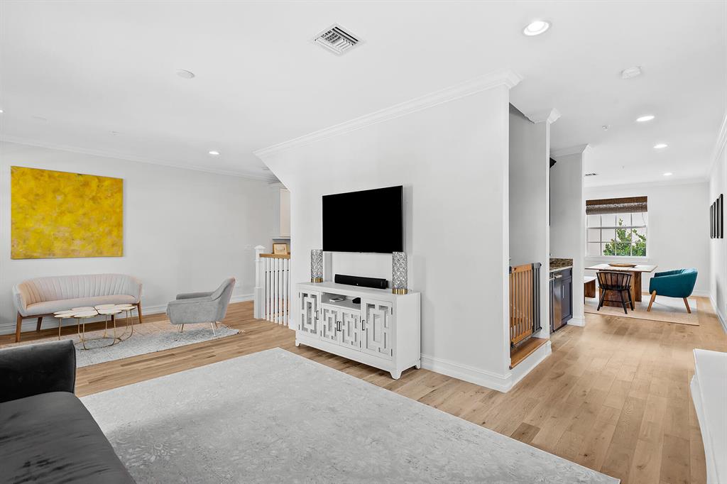 135 N Cannery Row Circle