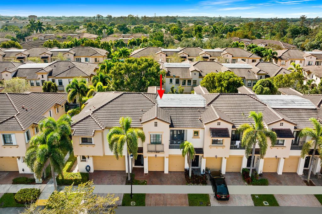 4742 N Grand Cypress Circle N Unit: 4742