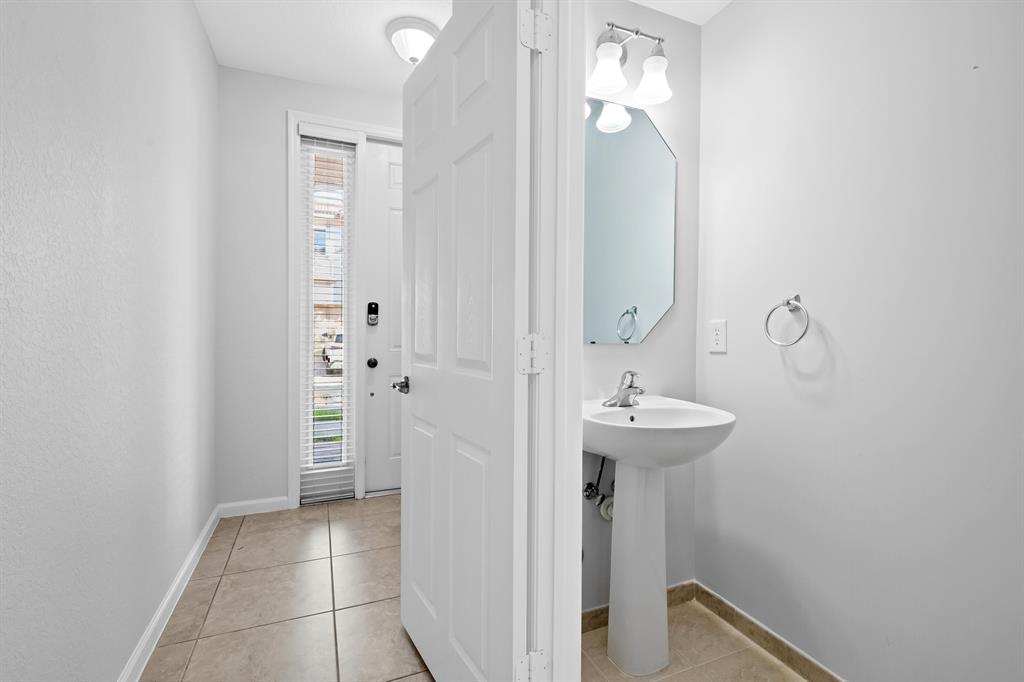 4742 N Grand Cypress Circle N Unit: 4742