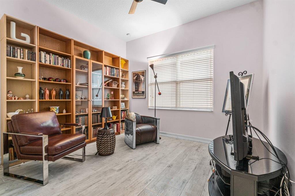 9953 Bluefield Drive