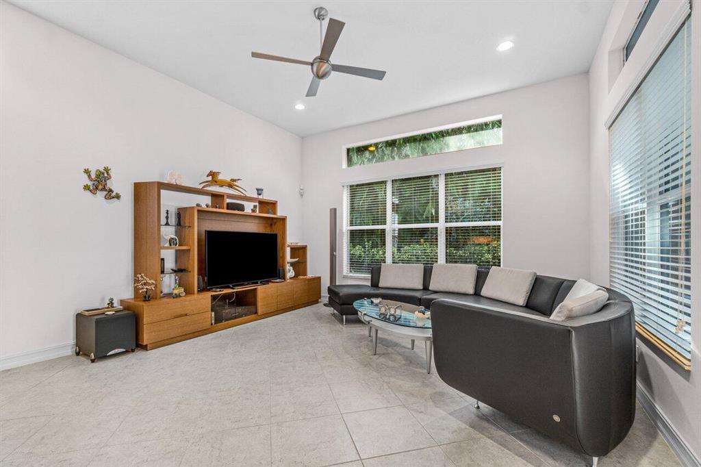9953 Bluefield Drive