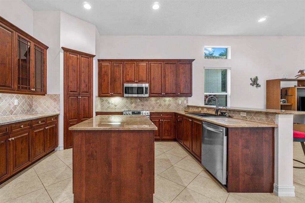 9953 Bluefield Drive