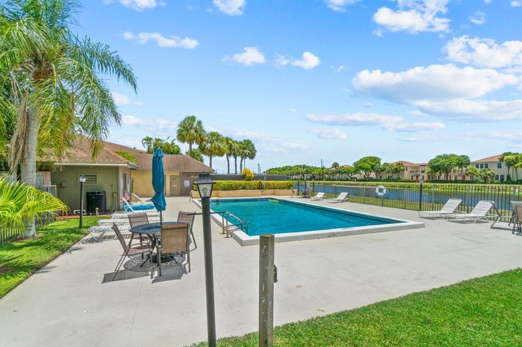 3111 SW 20th Terrace Unit: 22b2