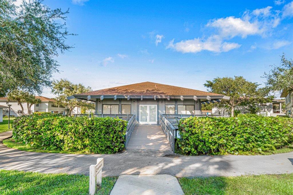 3111 SW 20th Terrace Unit: 22b2