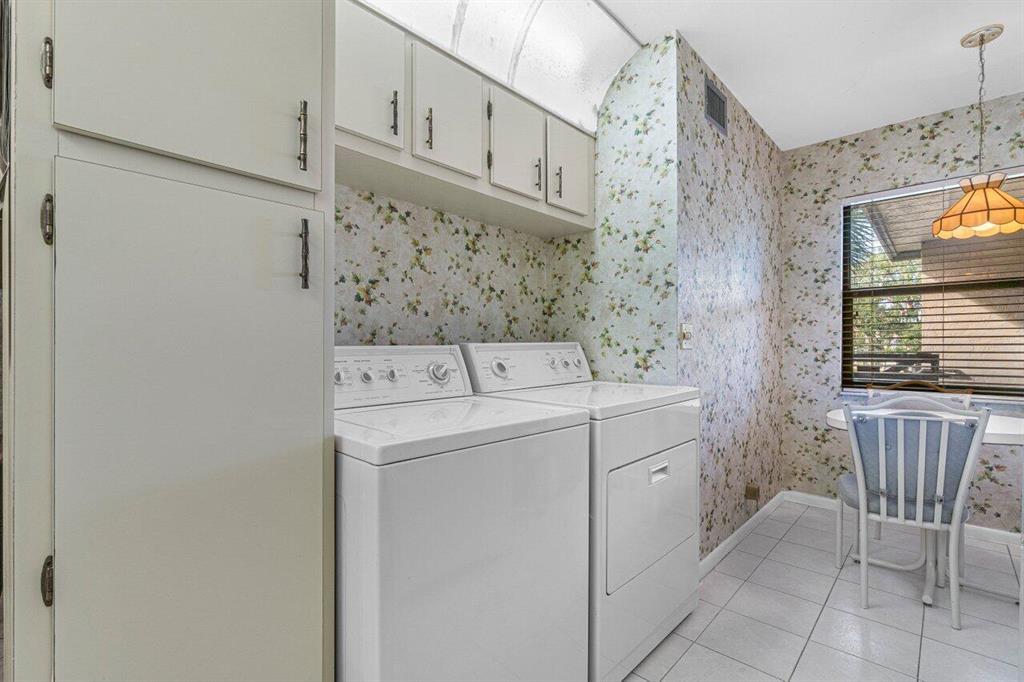 3111 SW 20th Terrace Unit: 22b2