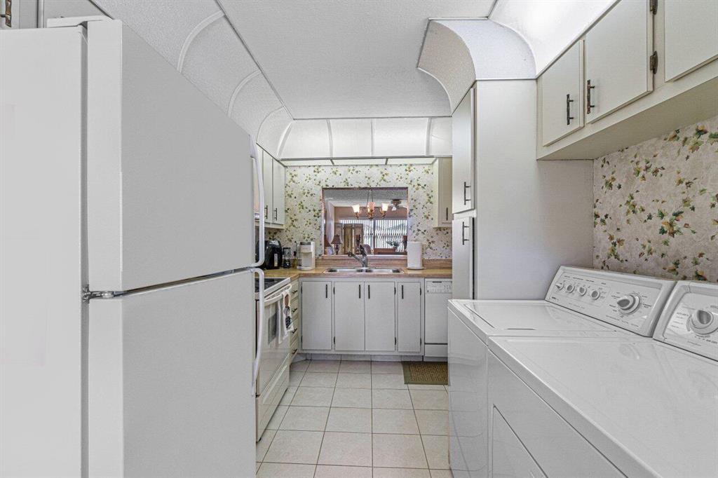 3111 SW 20th Terrace Unit: 22b2