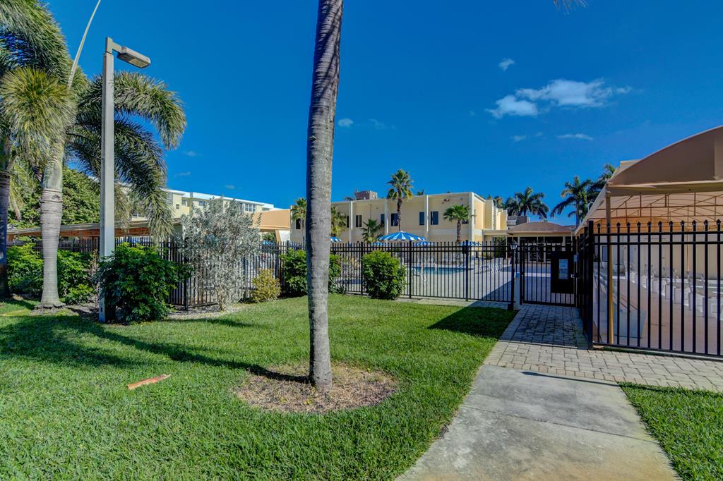 2400 NE 1st Lane Unit: 313