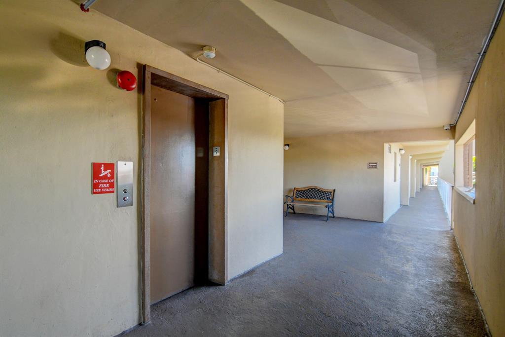 2400 NE 1st Lane Unit: 313