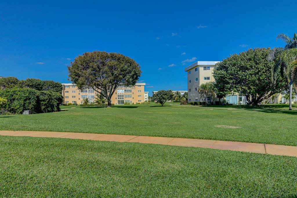 2400 NE 1st Lane Unit: 313