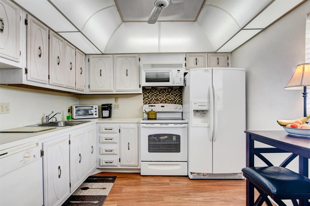 2400 NE 1st Lane Unit: 313