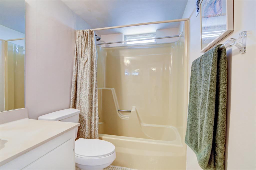 2400 NE 1st Lane Unit: 313