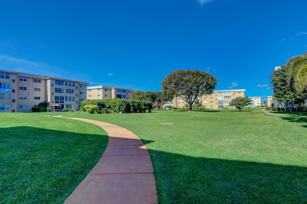 2400 NE 1st Lane Unit: 313