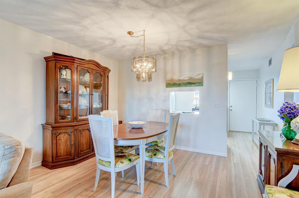 2400 NE 1st Lane Unit: 313