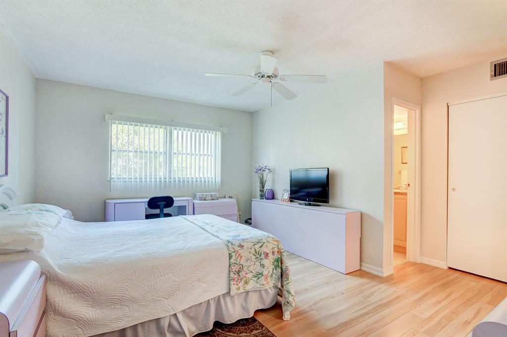 2400 NE 1st Lane Unit: 313