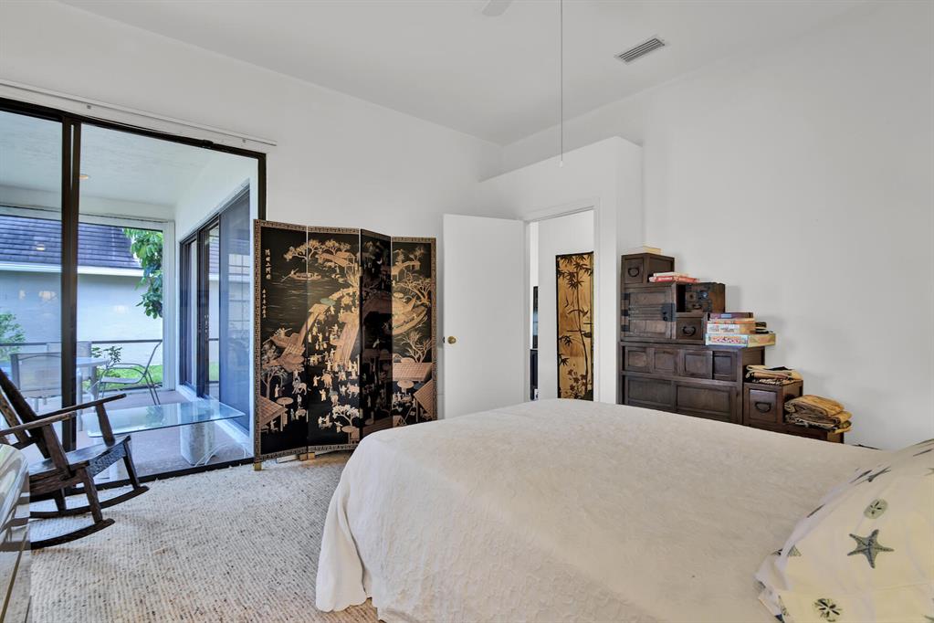 4475 Sherwood Forest Drive