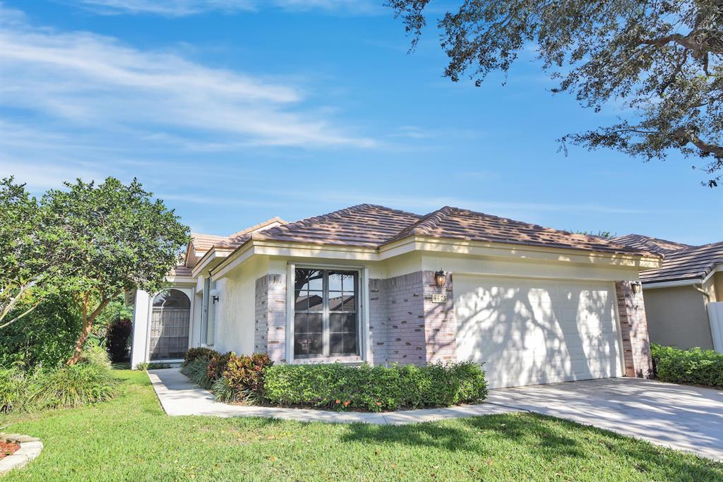 4475 Sherwood Forest Drive