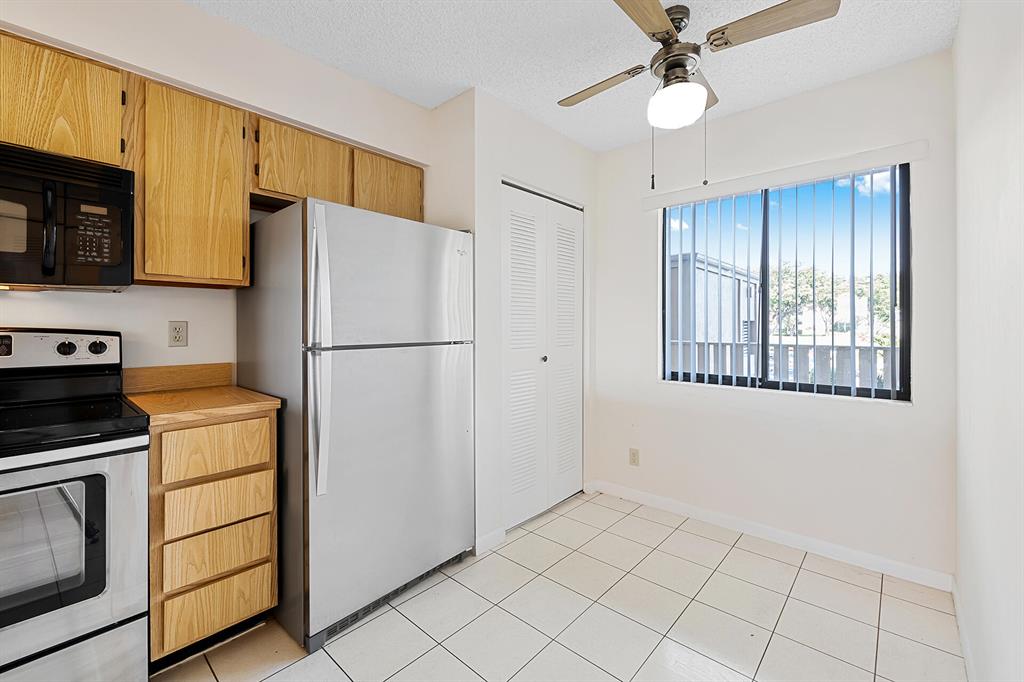7240 Huntington Lane Unit: 203