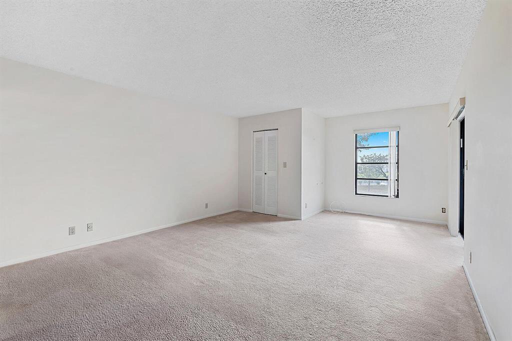 7240 Huntington Lane Unit: 203