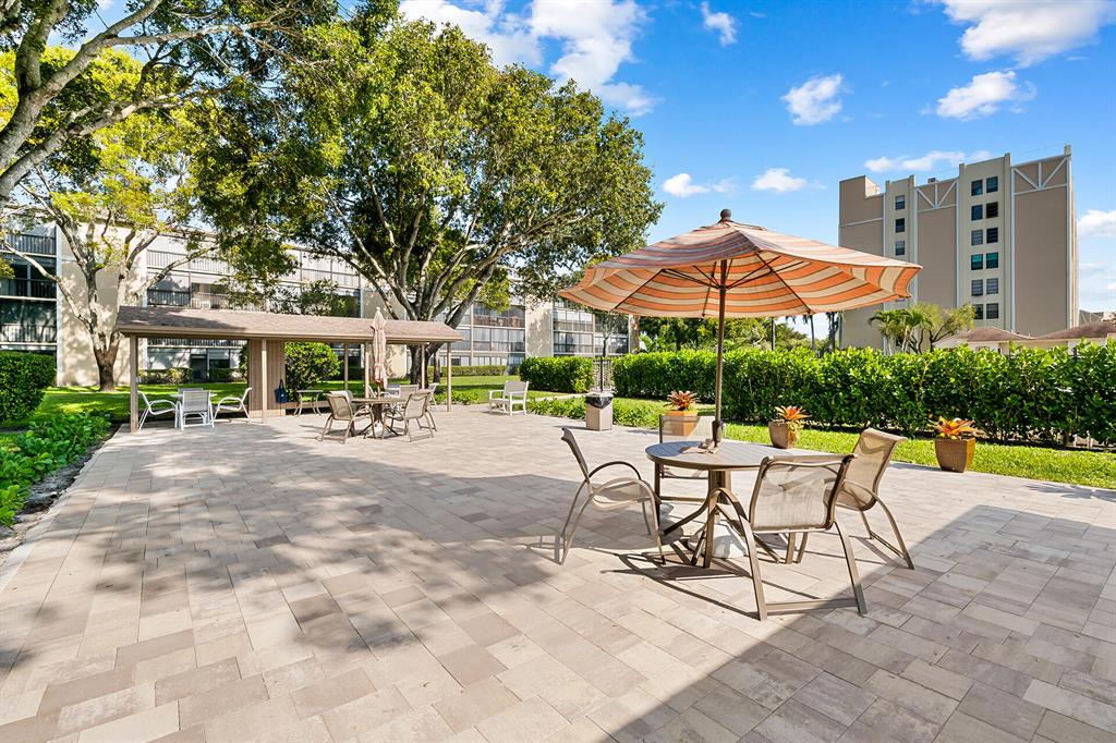7240 Huntington Lane Unit: 203